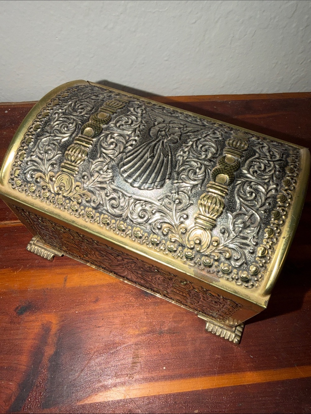 Teleflora Collection Decorative Tin Angels Flowers Engraved